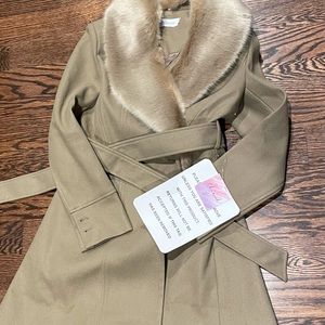 Chicwish Fur Collar Coat never worn!